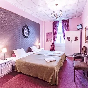 melody-hostel.poznan-hotels.com/